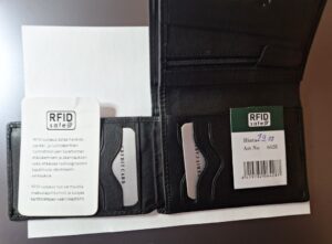 Etälukusuojattu lompakko (RFID)